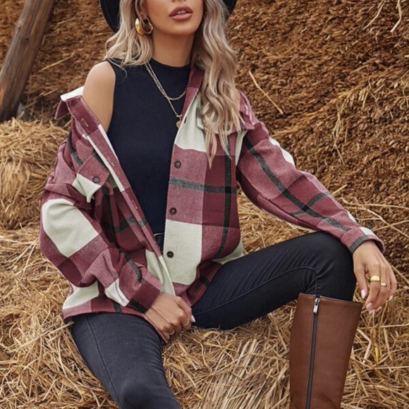 Plaid Khaki Tan pocket button up shacket Top Oversized - Picture 3 of 11